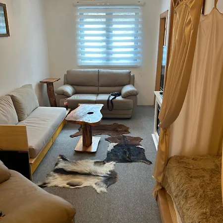 公寓 Jahorinski Konaci 4*