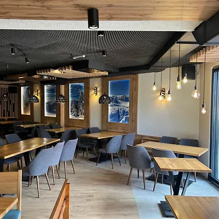 Jahorinski Konaci 4* 자호리나