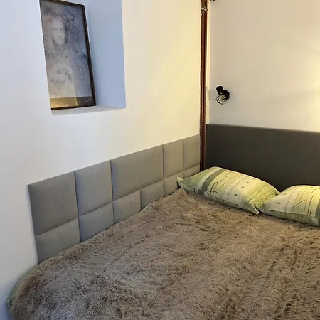 Jahorinski Konaci 亚霍里纳