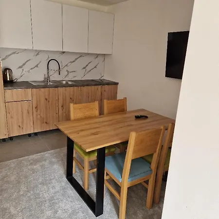 Jahorinski Konaci 4*