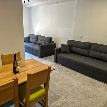 Jahorinski Konaci 4* 자호리나