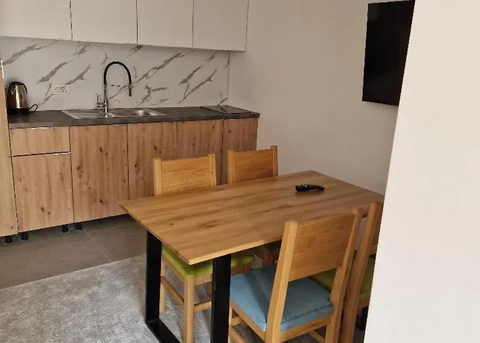 Jahorinski Konaci 4*